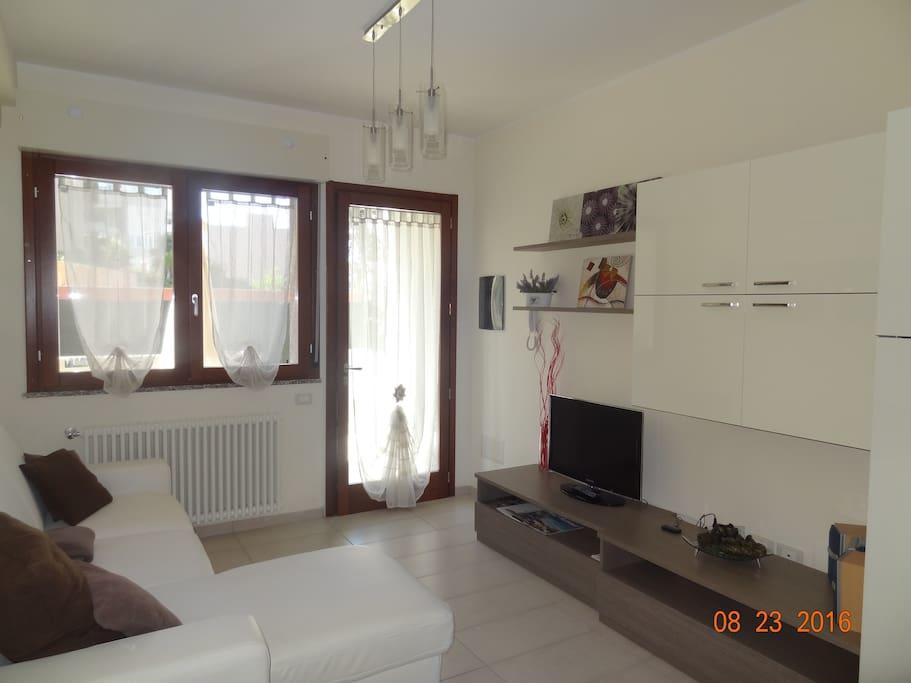 Appartamento Elegante Nuovissimo Quartu SantʼElena Exterior foto