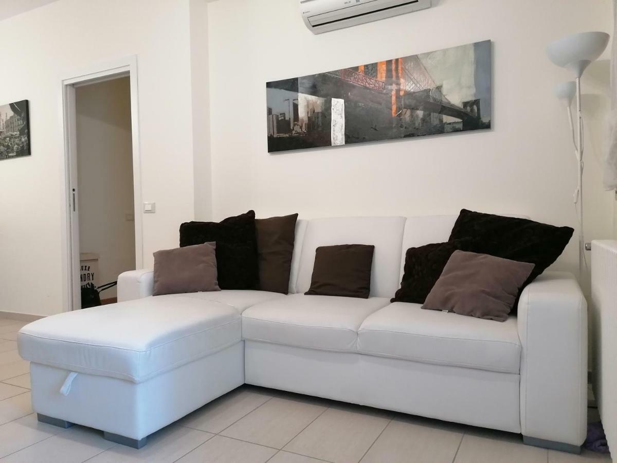 Appartamento Elegante Nuovissimo Quartu SantʼElena Exterior foto
